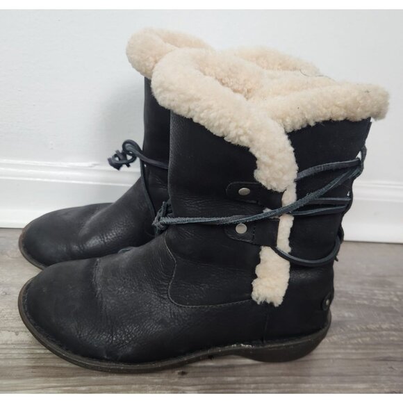 UGG Women's Sz. 8 Black Suede Akadia Stout Winter Booties - Picture 1 of 7